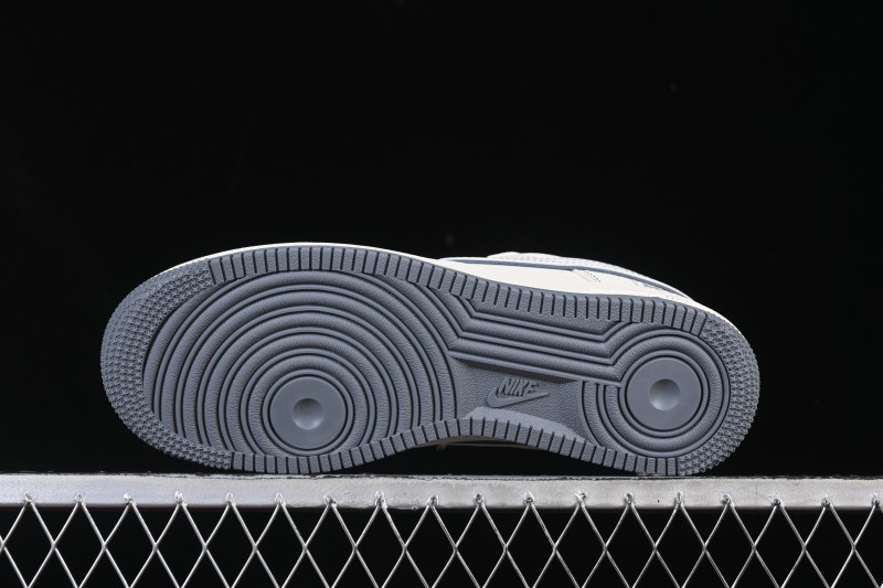 Nike Air Force 1 '07 Low Casual Sneakers with Full-Length Air Cushion - JP8028-014