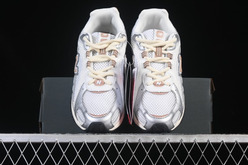 New Balance 204 Series Retro Casual Running Shoes with Breathable Comfort - U204LSWA