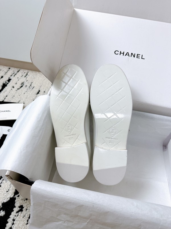 Chanel 2025 SS Loafers Classic Elegant Design - KFY00320