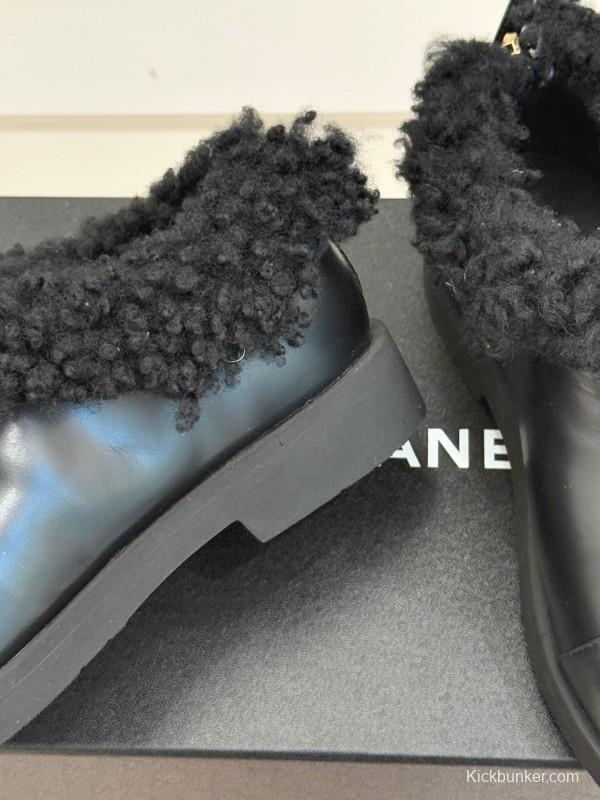 Chanel 2025/SS Double C Color-Block Shearling Snow Boots - KFY00270