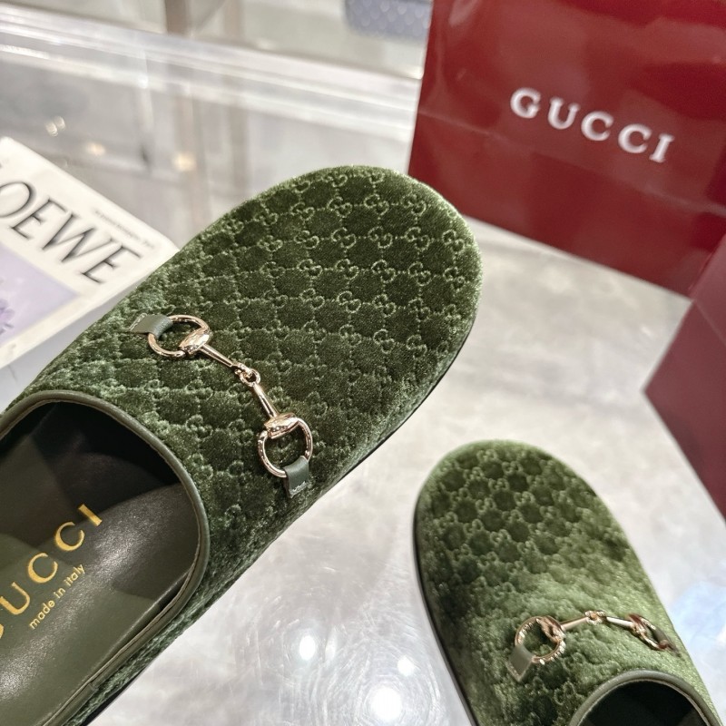 Gucci Women's Mule Shoes Velvet with Horsebit Detail - LY00240