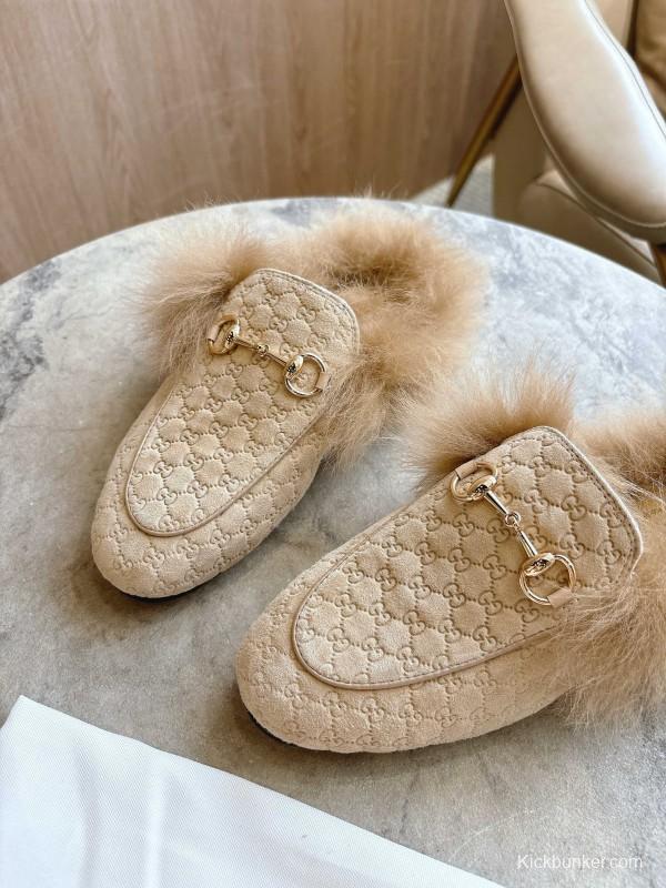 Gucci Fur Mule with Double G Pattern and Horsebit Detail - LY00340