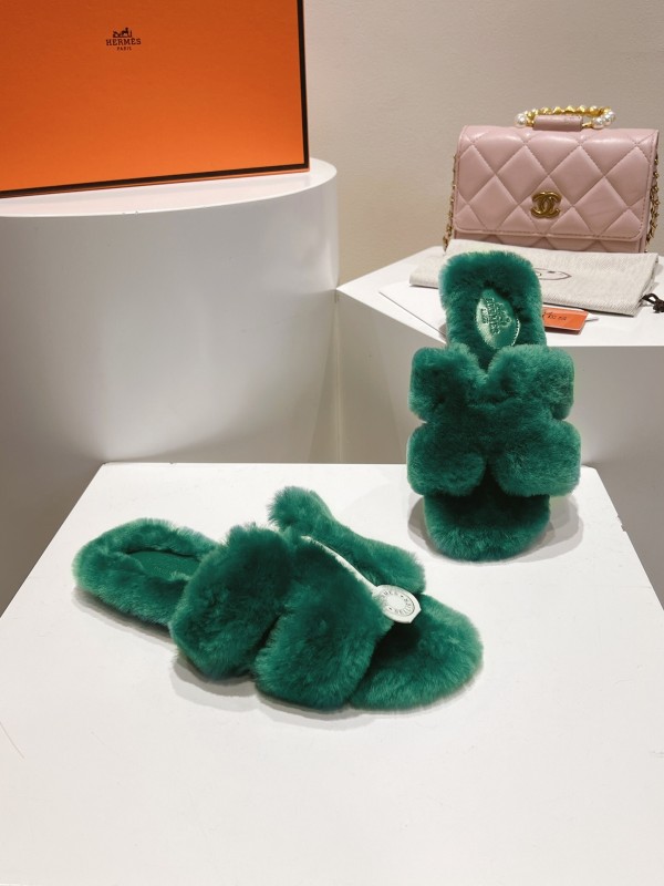 Hermès Fall/Winter 2025 Flat Wool Slippers - LY00240