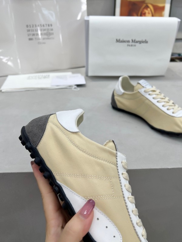 Maison Margiela Couple Sports Casual Shoes - AS00240