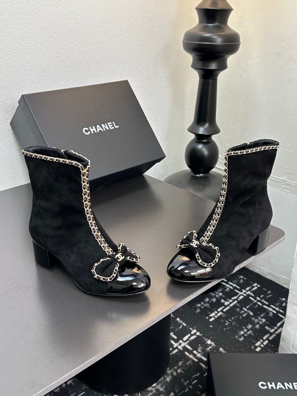 Chanel 2025 SS Chain Bow Chunky Heel Ankle Boots - LY00370