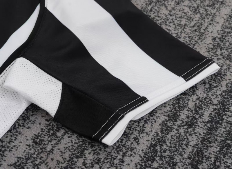 Retro Kids 04/05 Juventus Home Jersey