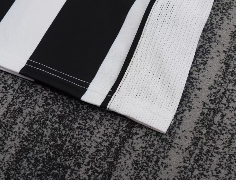Retro Kids 04/05 Juventus Home Jersey