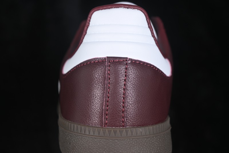 Adidas Samba OG Classic Sneakers with Retro Design - JR8844