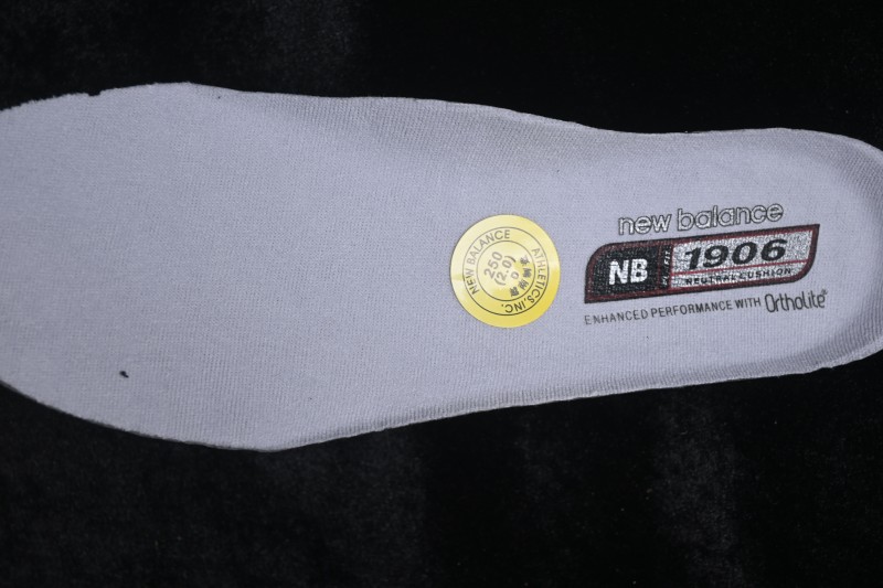 New Balance 1906 Retro Running Shoes with Breathable Mesh and Cushioning - U1906ROE