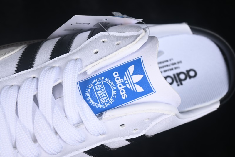 Adidas Samba OG Casual Half-Slip-On Shoes with Retro Design - LB3814