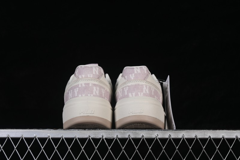 MLB New York Yankees Chunky Liner Pocket Monogram Elevated Running Shoes - 3ASXM056N50BGS