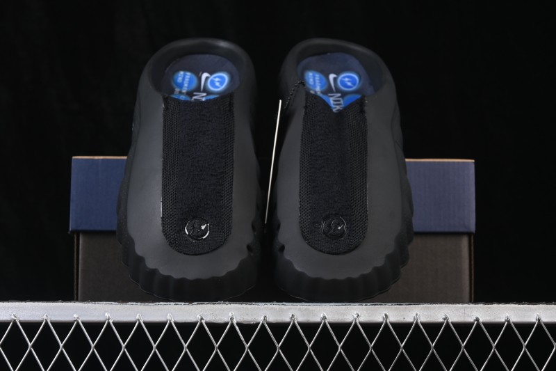Nike Mind 001 Neuroscience Foot Massage Slippers with Reflexology Technology - IQ8502-001