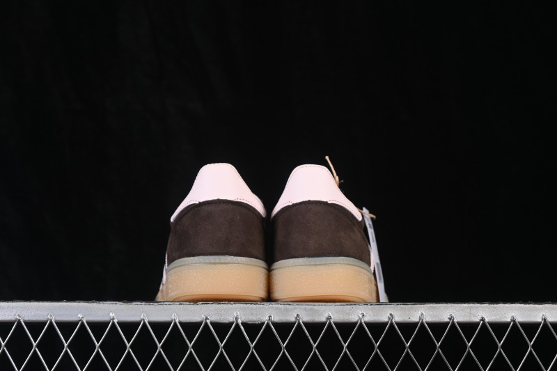 Adidas Handball Spezial Retro Indoor Sneakers with Suede Upper and Gum Rubber Sole - IH1507