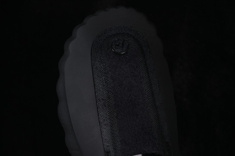 Nike Mind 001 Neuroscience Foot Massage Slippers with Perforated Breathable Upper and 22 Independent Foam Nodes - IQ8502-001