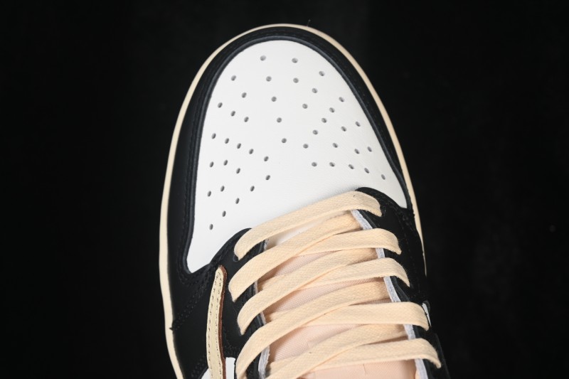 Travis Scott x Air Jordan 1 Low OG Retro Basketball Sneakers with Reverse Swoosh Design - DM7866-140