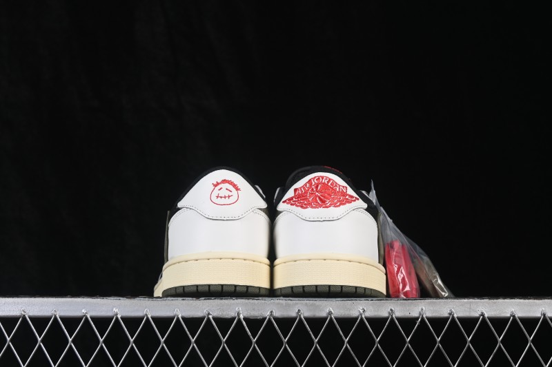 Nike Travis Scott x Air Jordan 1 Low OG AJ1 Retro Low-Top Sneakers with Reverse Swoosh - DZ4137-106