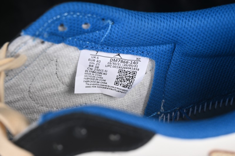 Travis Scott x Air Jordan 1 Low OG Retro Basketball Sneakers with Reverse Swoosh Design - DM7866-140