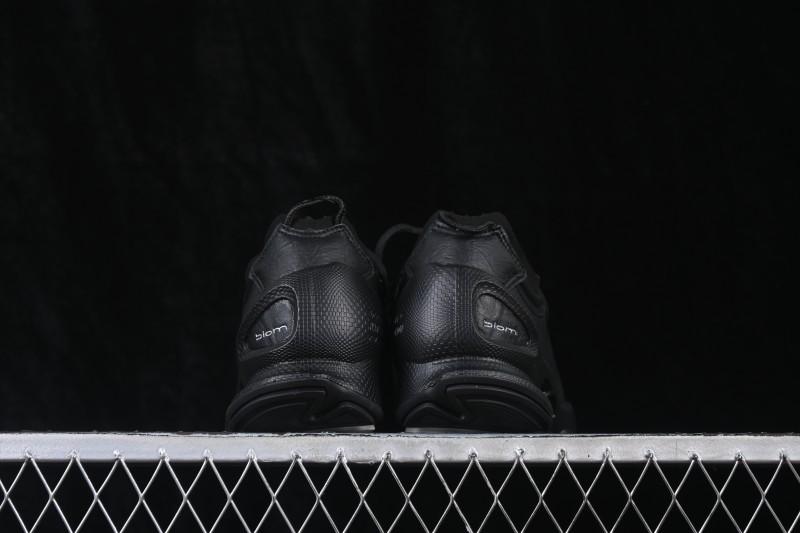 ECCO Biom Explore Natural Motion Cushioned Hiking Sneakers with Premium Leather and Breathable Textile Lining - 80042401001