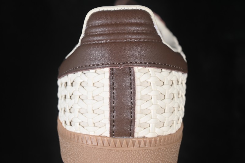 Adidas Samba OG Classic Lifestyle Sneakers with Retro Design - IH9373