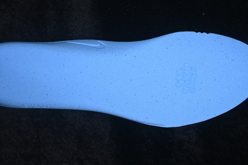Nike Air Max 95 OG Retro Running Shoes with Visible Air Cushioning - IQ0277-010