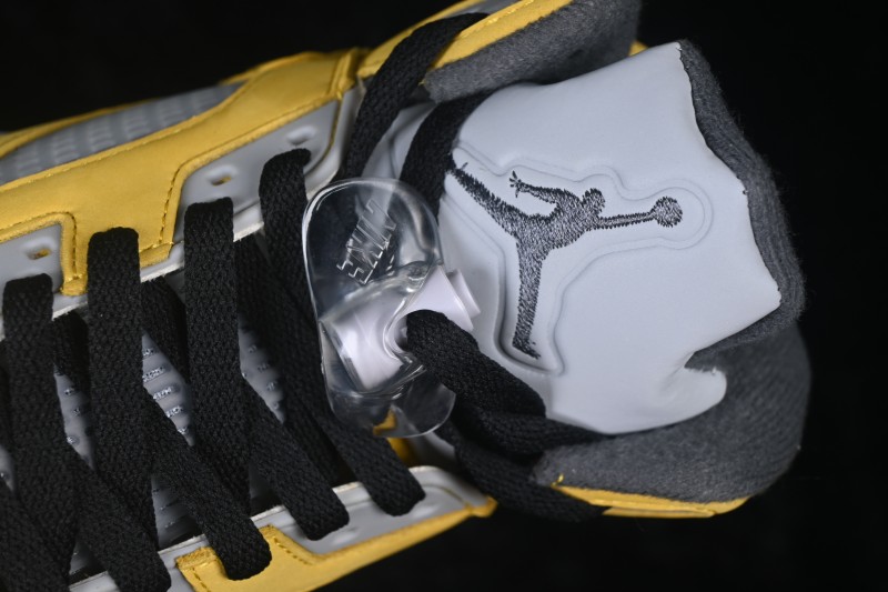 Nike Air Jordan 5 Retro Tokyo Limited Edition Basketball Shoes with Premium Leather Upper - IO3372-700