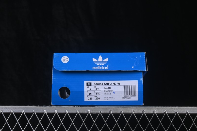 Adidas Originals Comfort Mary Jane Shoes with Casual Versatile Design - LA1349