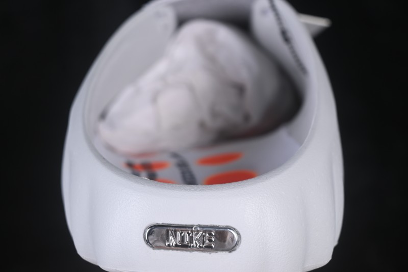 Nike Mind 001 Neuromuscular Foot Massage Slippers with Breathable Perforated Fabric - HY5028-003