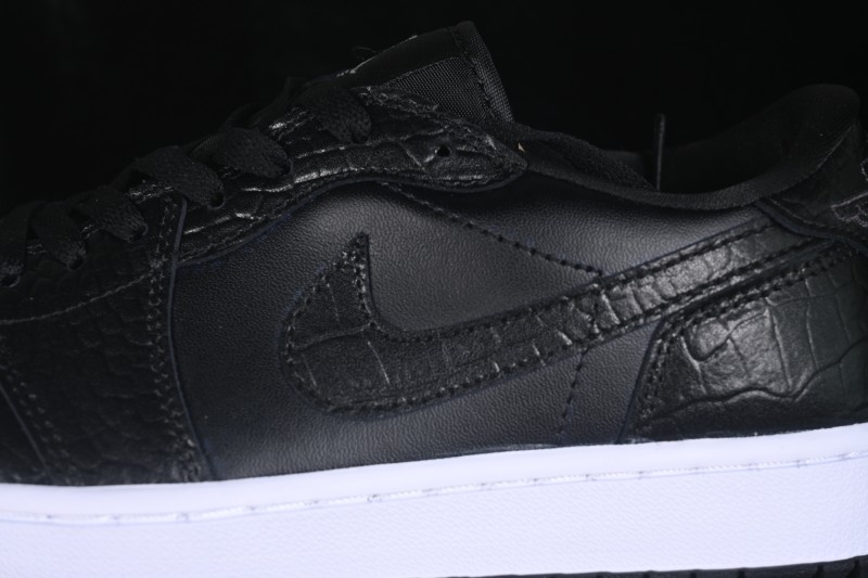 Nike Air Jordan 1 Low Retro Basketball Shoes with Cracked Leather Design - DD9315-003