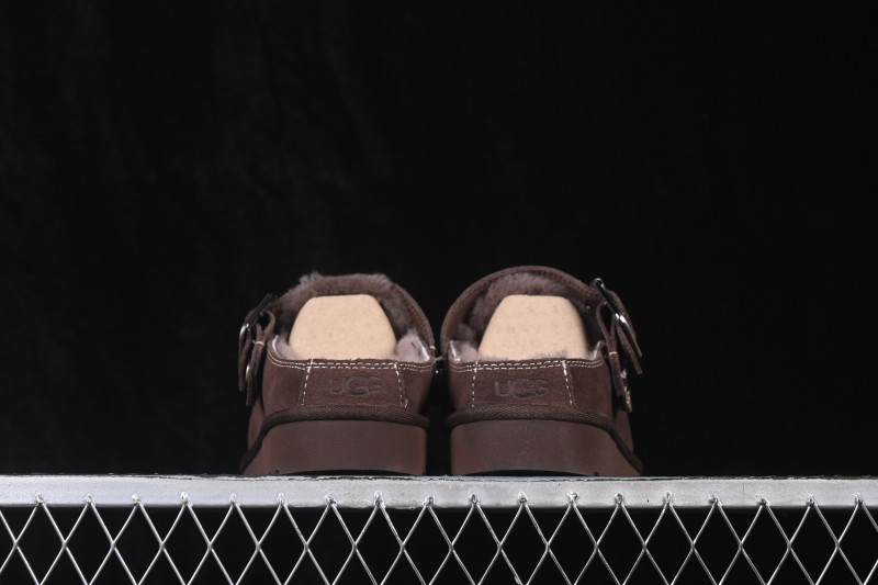UGG Golden Family Solid Color Round Toe Slippers - 1180251 BCDR