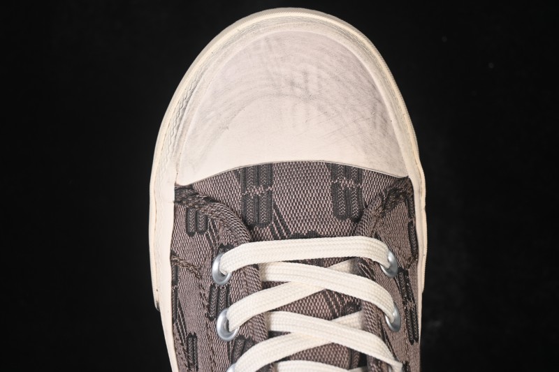 Balenciaga Paris Low Top Distressed Lace-Up Fashion Sneakers - W1RH50216