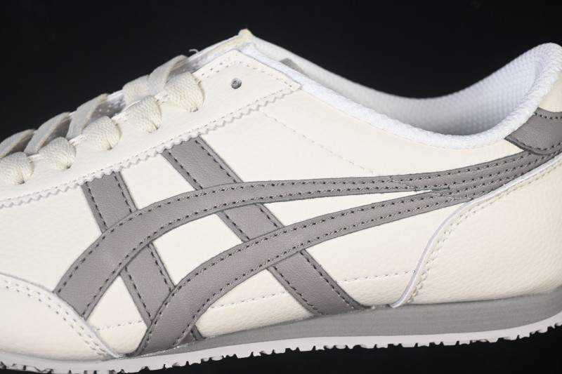 Onitsuka Tiger Machu Racer Low-Top Casual Sneakers - 1183B770-108
