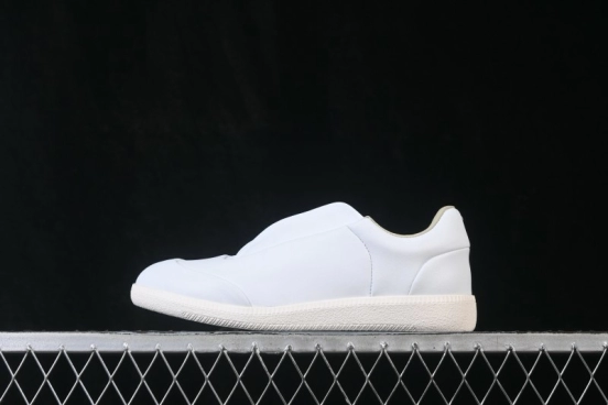 Maison Margiela Replica Calfskin Retro Low-Top Sneakers - S58WS0180