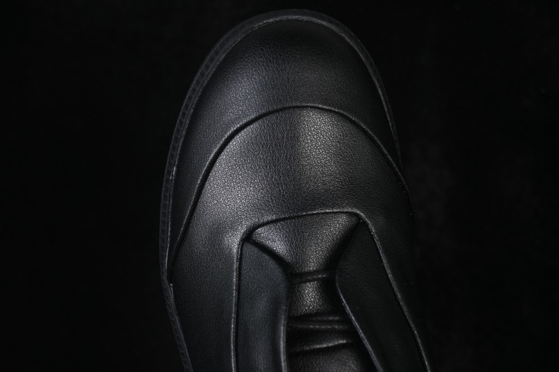 Maison Margiela Replica Calfskin Retro Low-Top Sneakers - S58WS0180