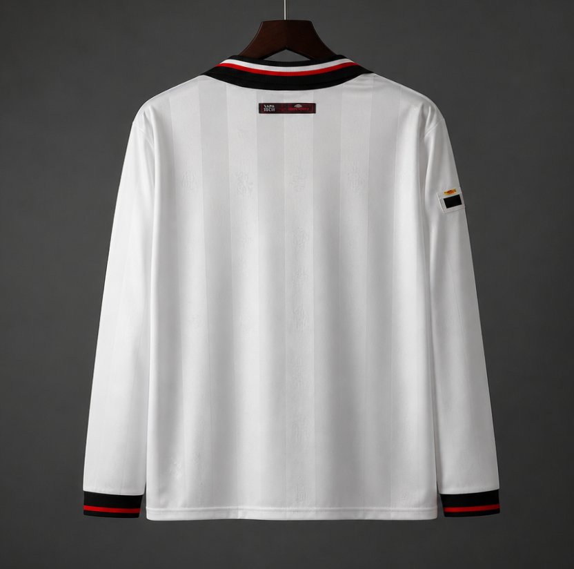 Retro 97/98 Manchester United Third Long Sleeve White Jersey